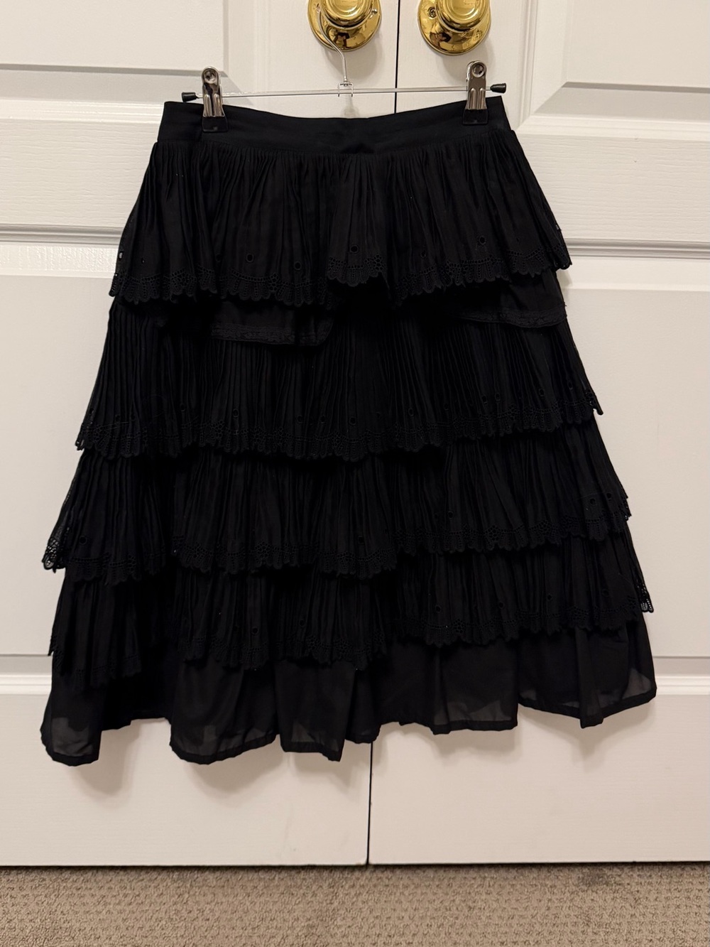 N21 tiered Black Ruffle Midi knee length Skirt fits size 0 and 2 worn twice